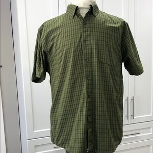 Men's Short-Sleeve Button-Down Shirt - Olive Green Plaid